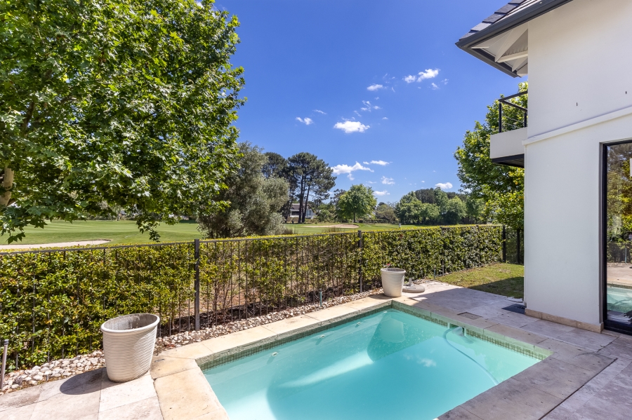 4 Bedroom Property for Sale in Pearl Valley at Val de Vie Western Cape